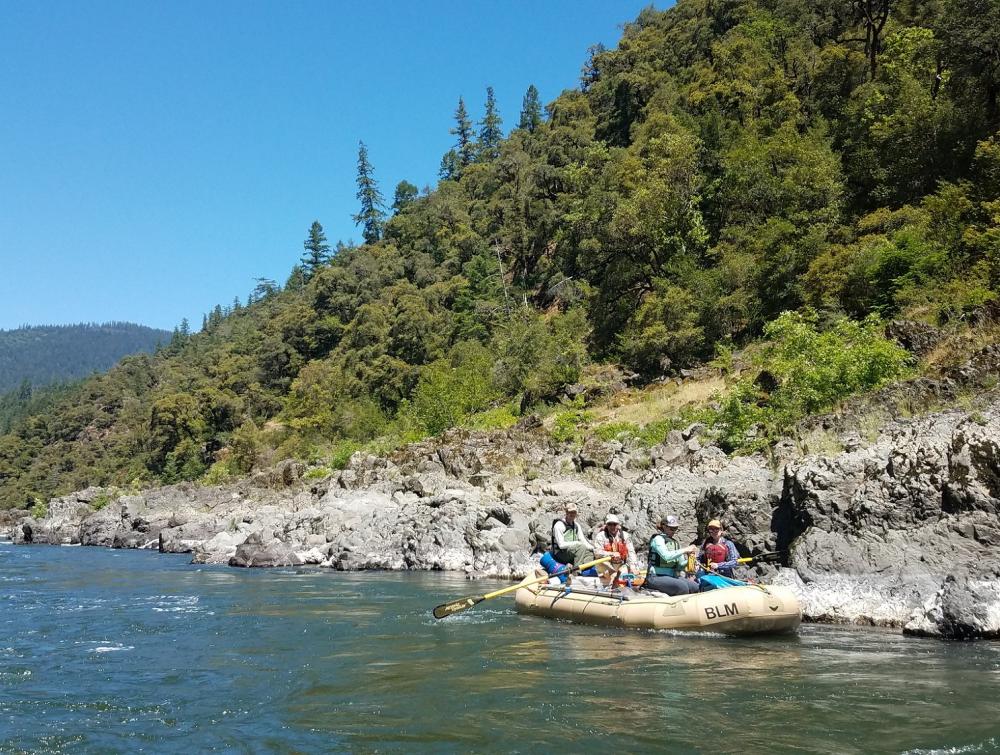 A group of bontanists rafts the Rogue River