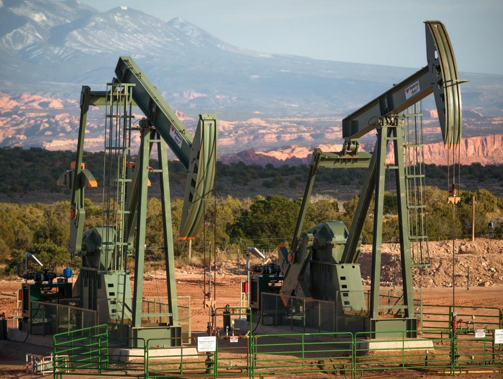 Oil well seen from just outside the entrance to Canyonlands National Park
