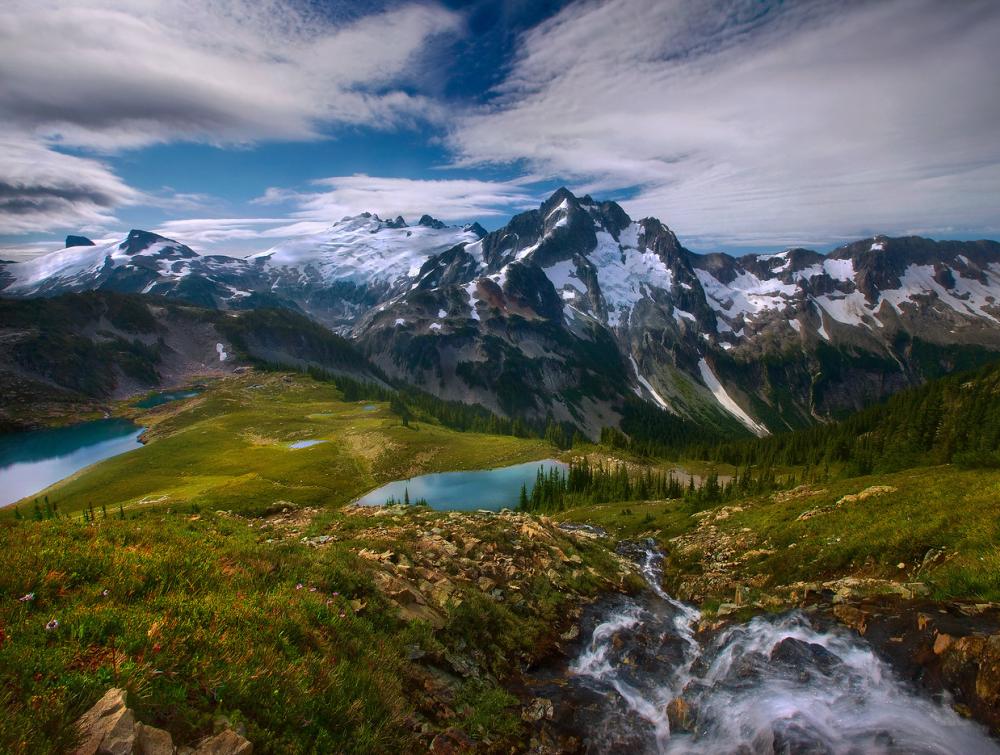 north cascades national park hikes